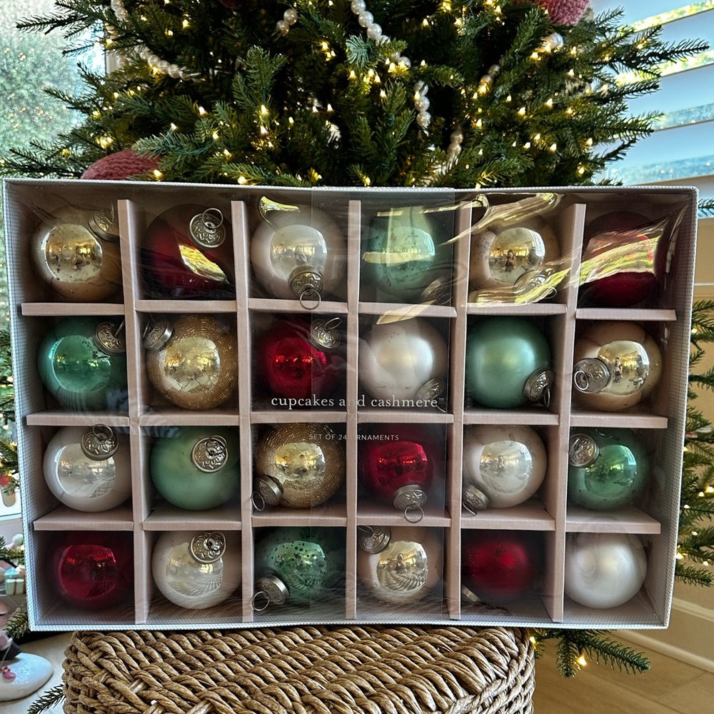 Cupcakes & Cashmere red green gold white ornaments 24pc Christmas Holiday